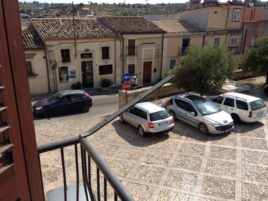Hotel La Perla Di Noto Habitación foto
